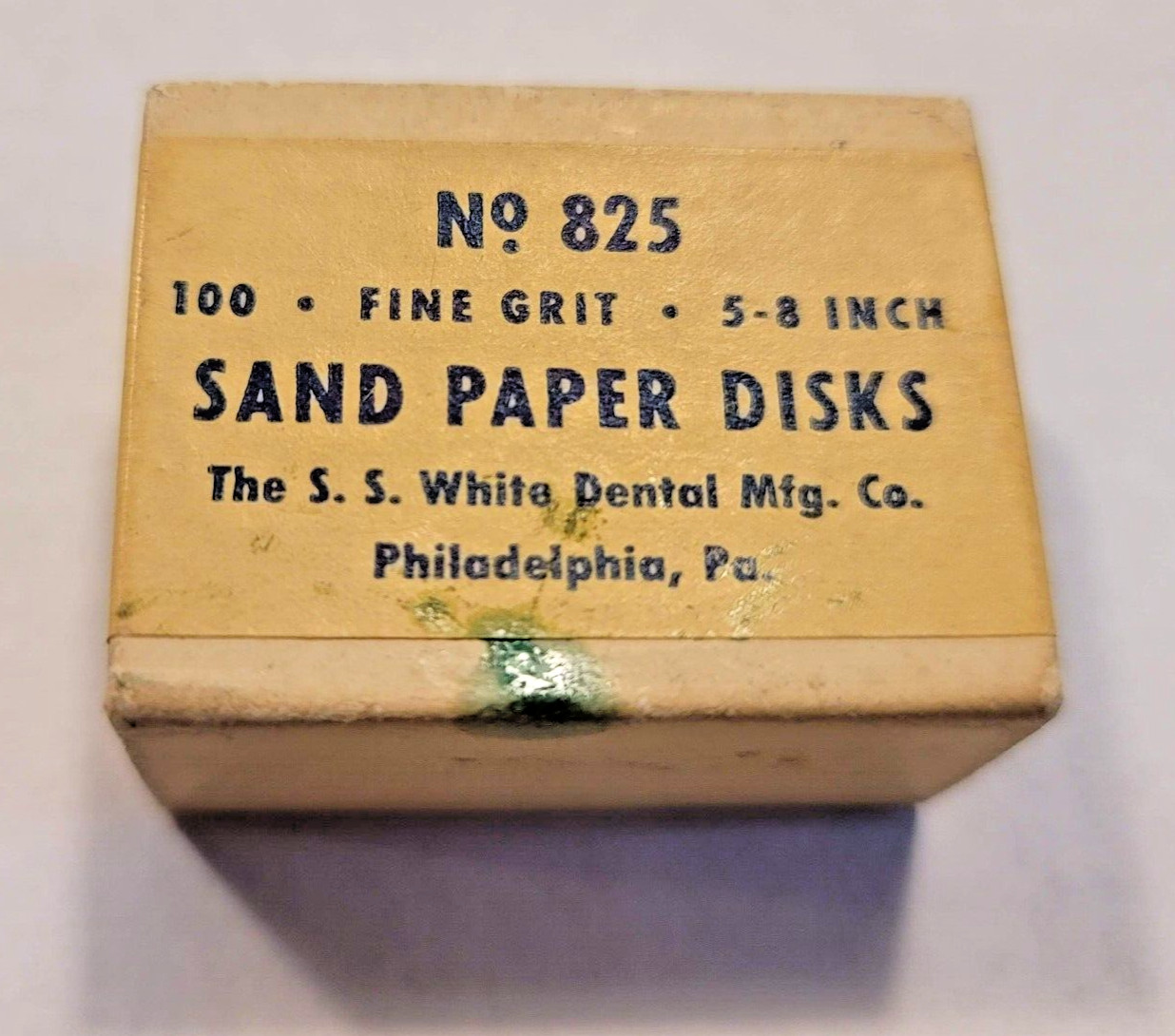 S. S. White Dental Mtg Co No. 825 Fine Grit Sand Paper Sanding Disks 5/8″