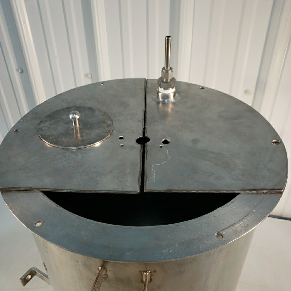 Stainless Steel Positive Pressure Chamber Cylinder Horizontal Custom Stand 12″ D