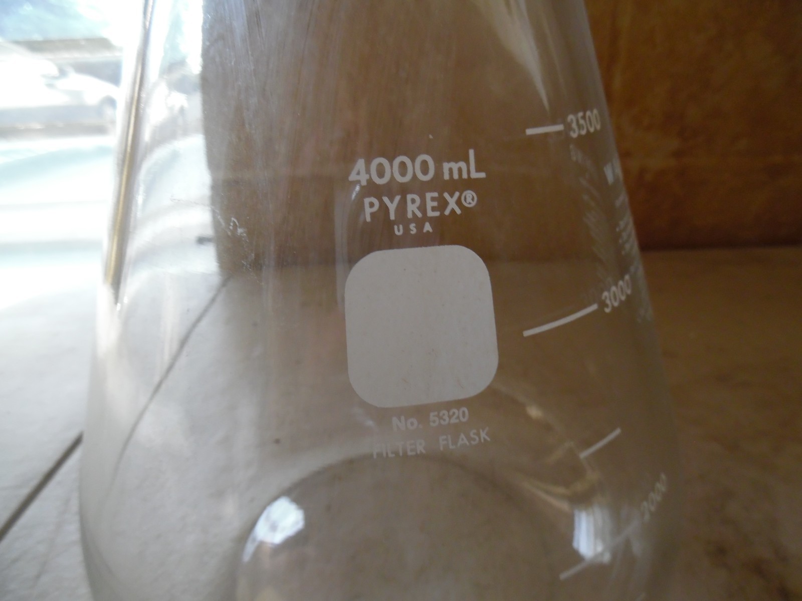 PYREX Flat Bottom Filtering Flask with Sidearm Tubulation Graduated 4000mL 5320