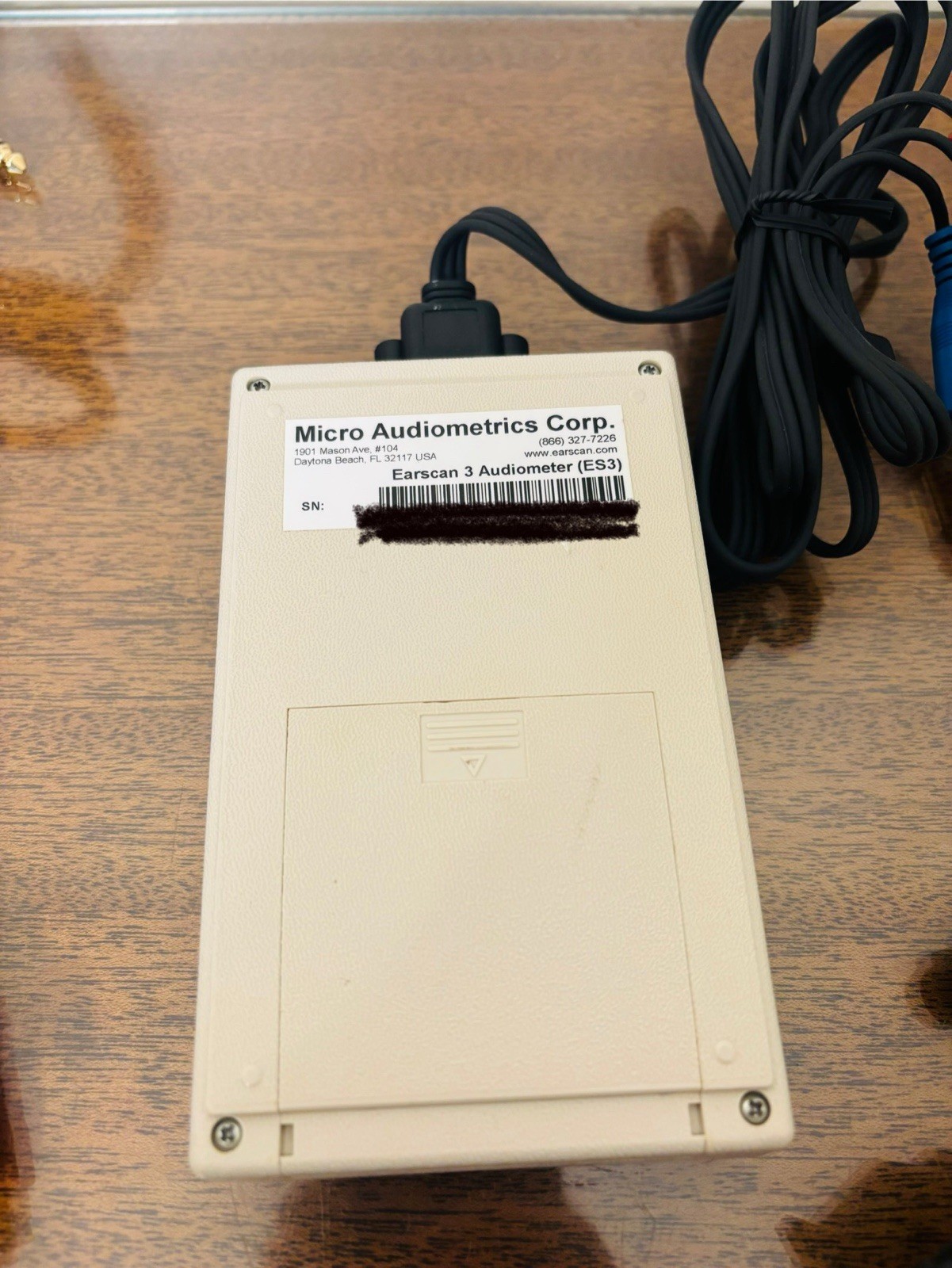 Earscan 3 Audiometer (ES3) with Headset, Response Bottom, AC Adapter & Cords