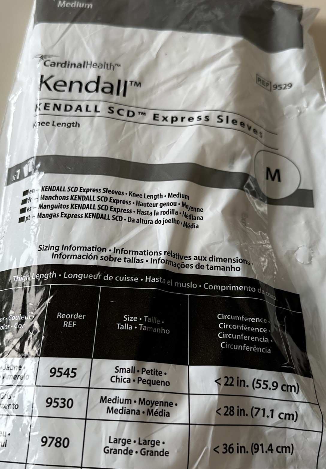 Cardinal Health Kendall 9529 Express Sleeve, Medium, Knee Length