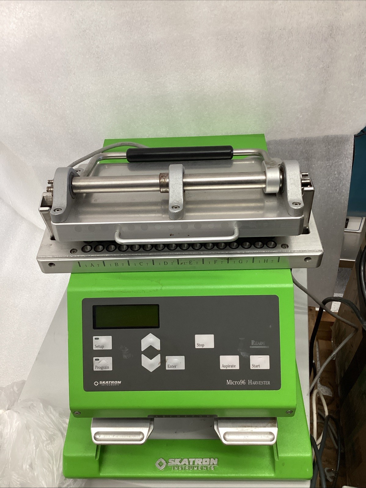 Skatron Instruments Micro96 Harvester 110V 150W 50/60Hz