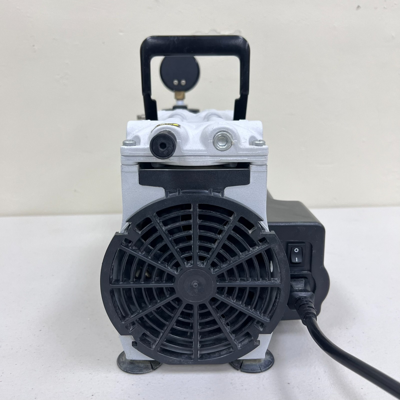 Welch 2561B-50 Standard Duty Dry Vacuum Piston Pump, 60 L/min, 115 VAC