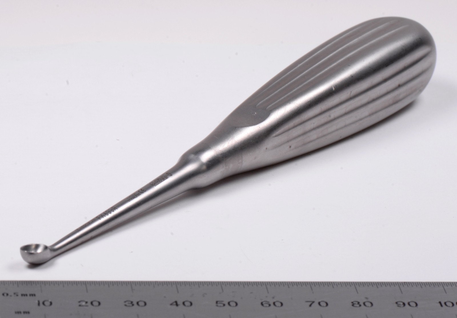 Aesculap #FK633R Volkmann Bone Curette 6¾” Surgical 5.2mm Germany Stainless