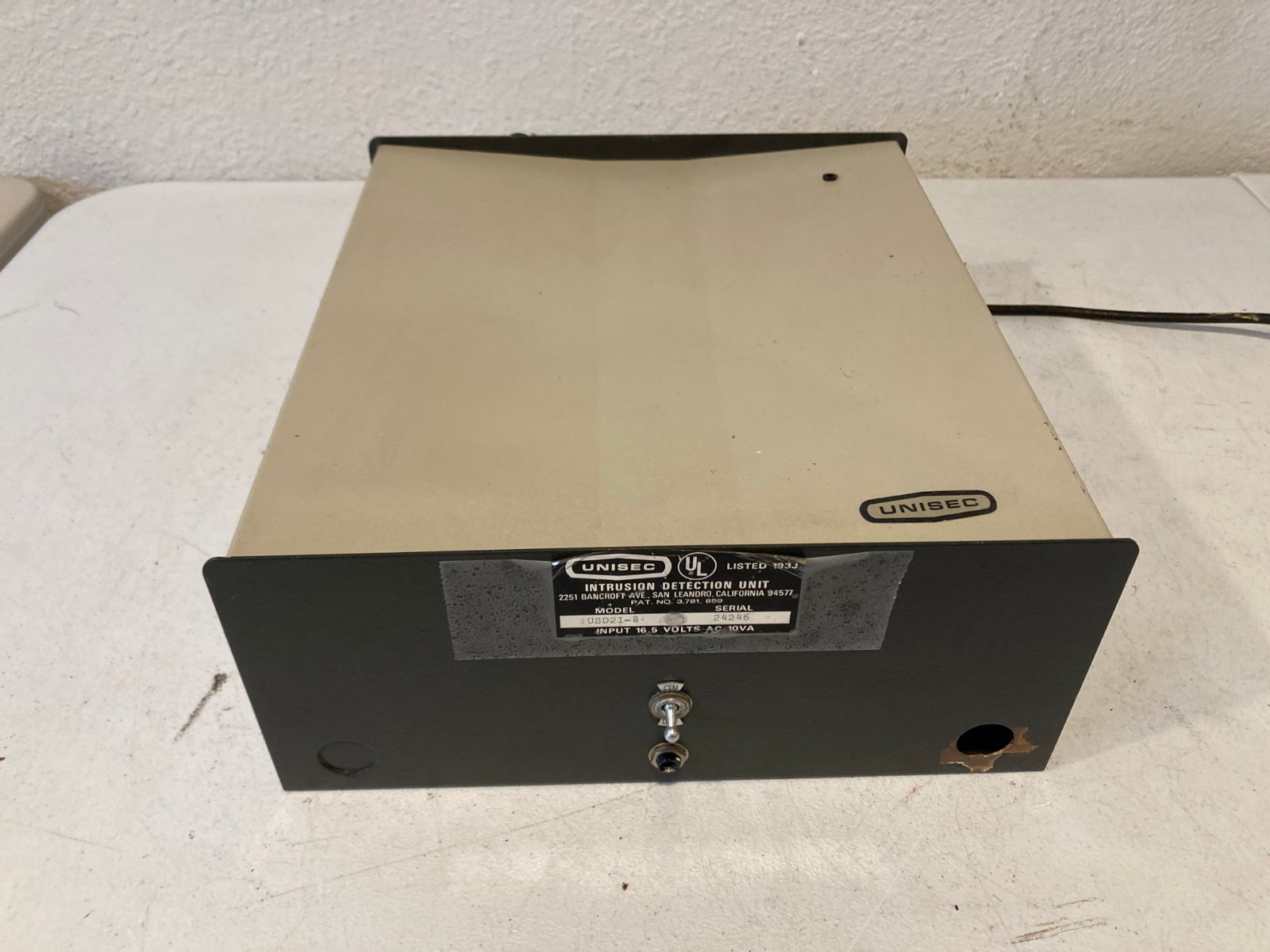 Vintage Unisec Intrusion Detection Unit Model USD21-8