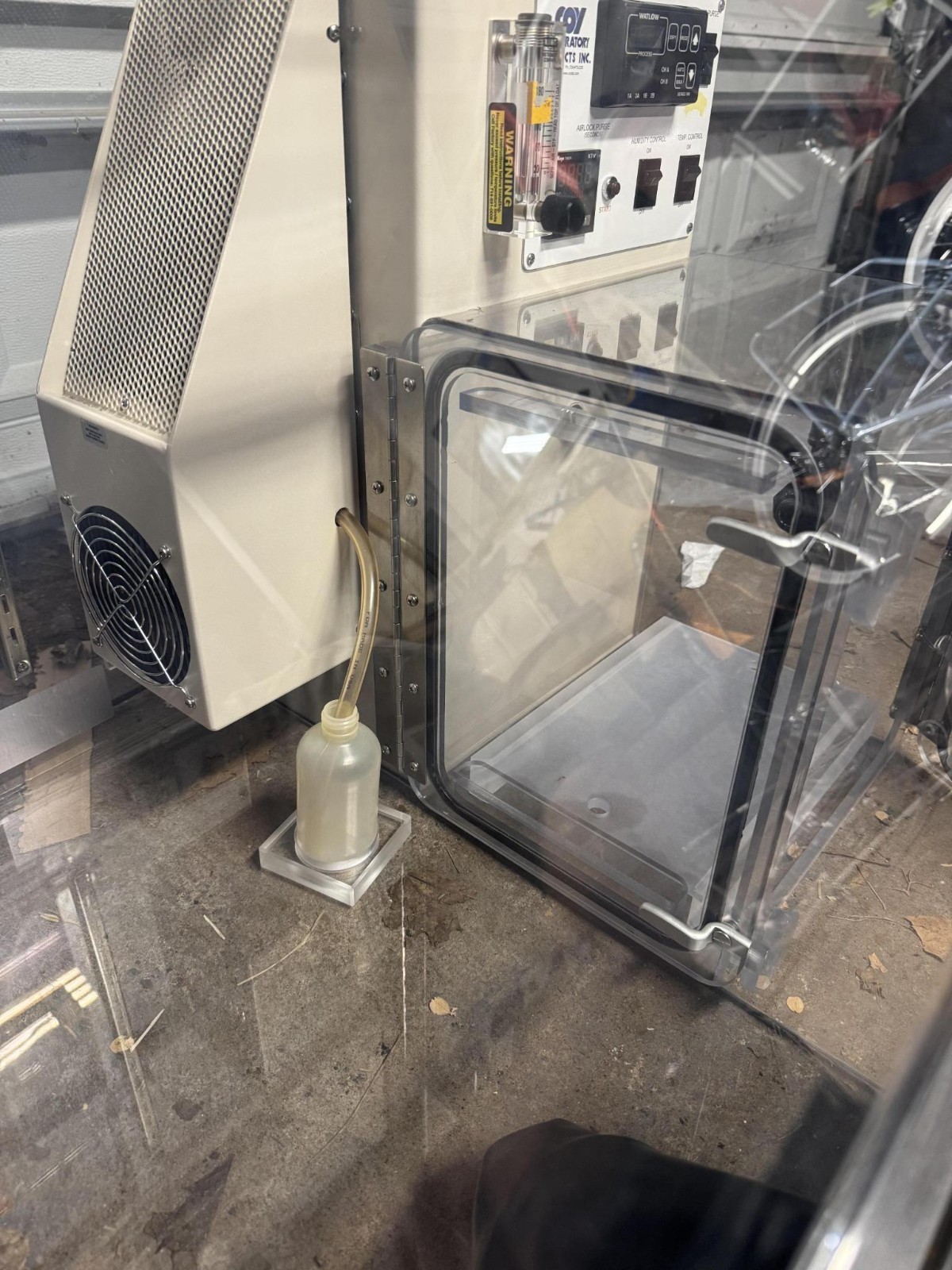 Coy RC09-032 Rigid Hypoxic Glove Box + Purge | O₂/CO₂/Humidity, Calibrator