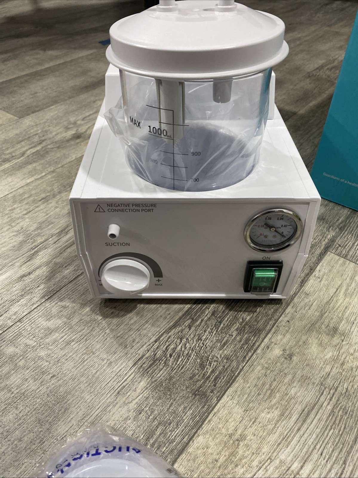 Portable Phlegm Suction Unit Vacuum Aspirator Machine H003-B-New