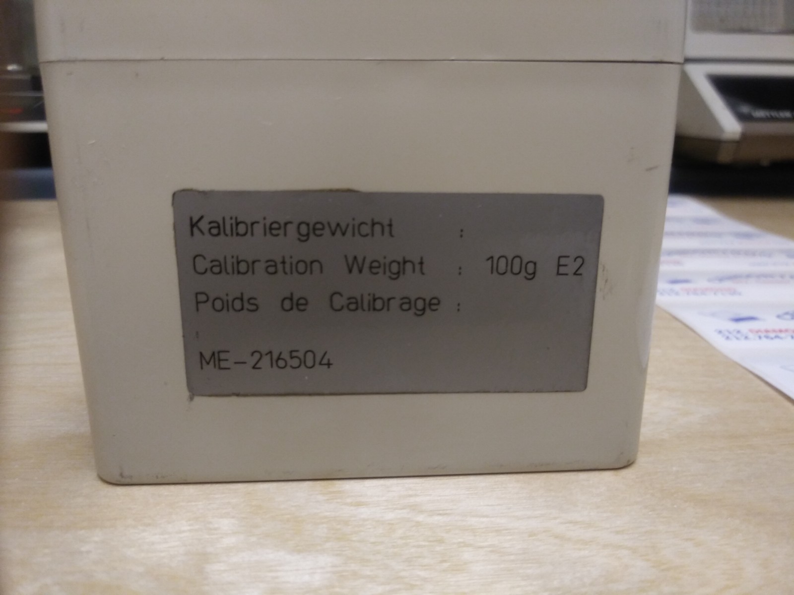 PRECISION S.S. WEIGHT NEW ! 100 GRAM , METTLER CLASS E2+ ,40% more accurate !