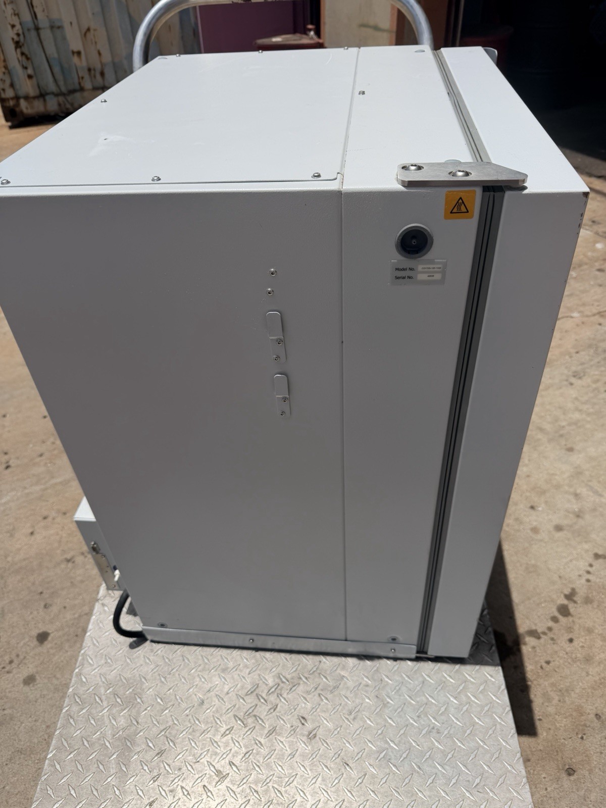 EPPENDORF™ NEW BRUNSWICK GALAXY® 170S CO2 INCUBATOR
