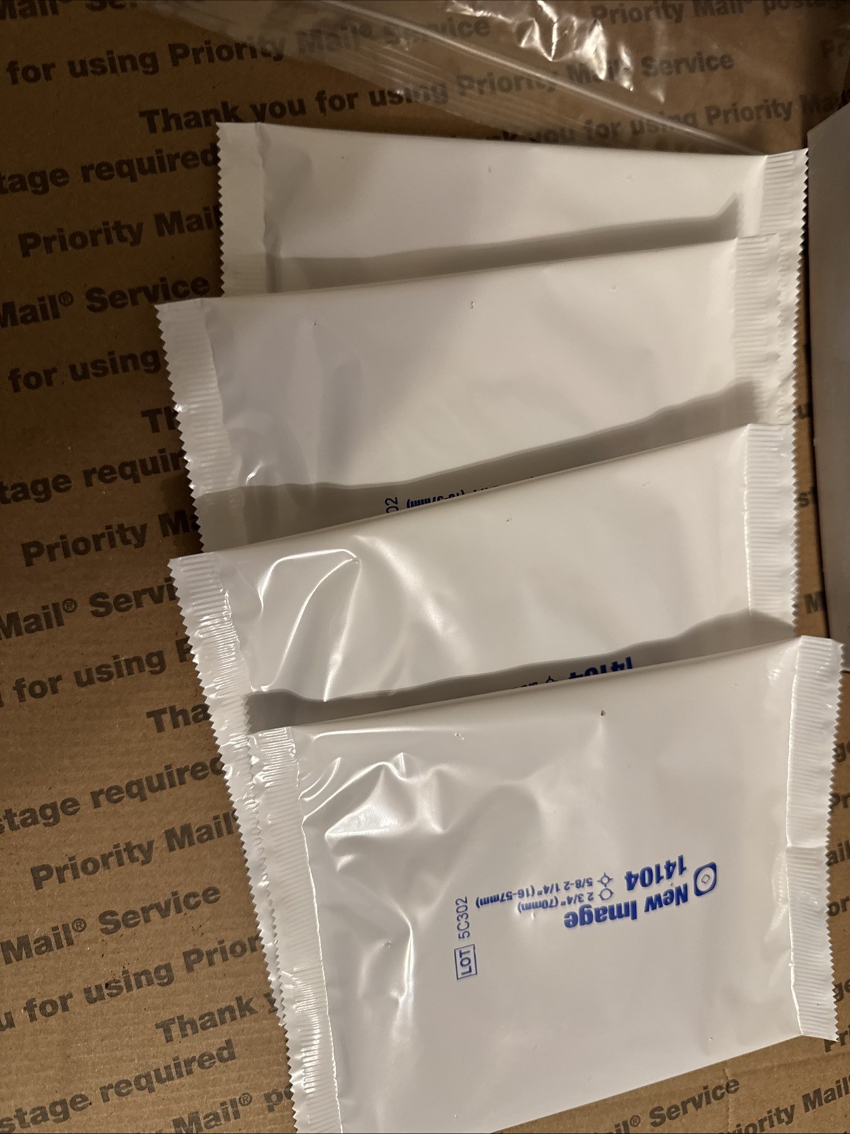 4 HOLLISTER New Image 2-Piece Ostomy Skin Barrier 14604 & 7 Closed End Bags