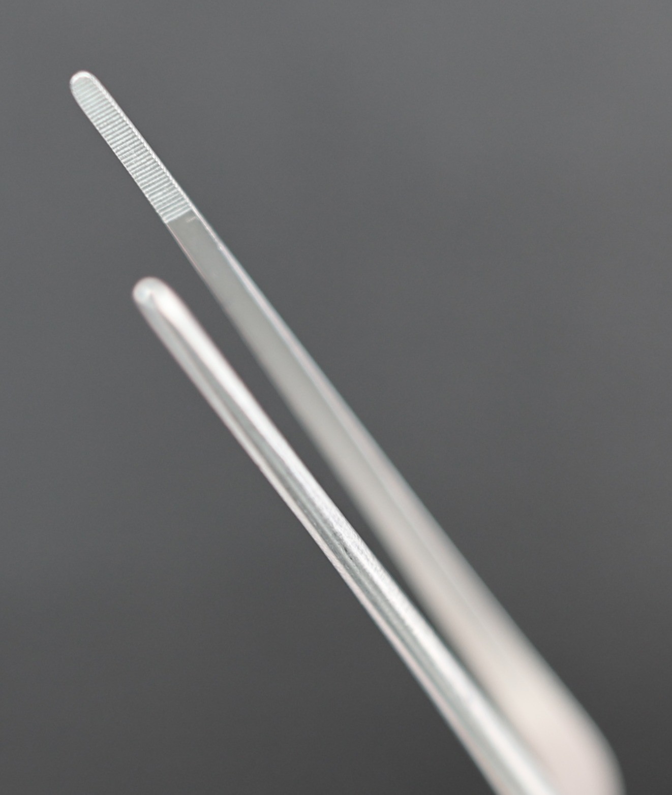 Storz N905 Wilde Dressing Forceps, 5.5″