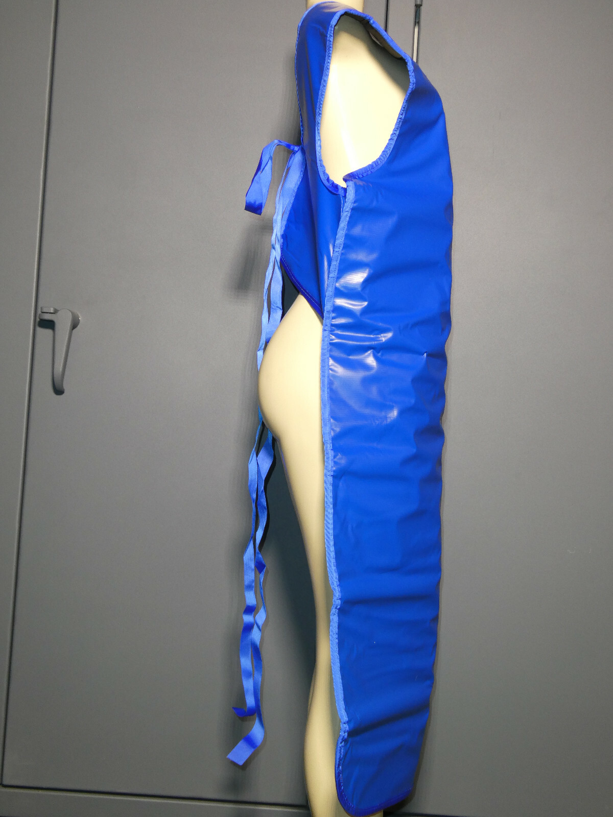 X-Ray Front Protection Apron Size Adult Unisex Large Tie Closure Blue
