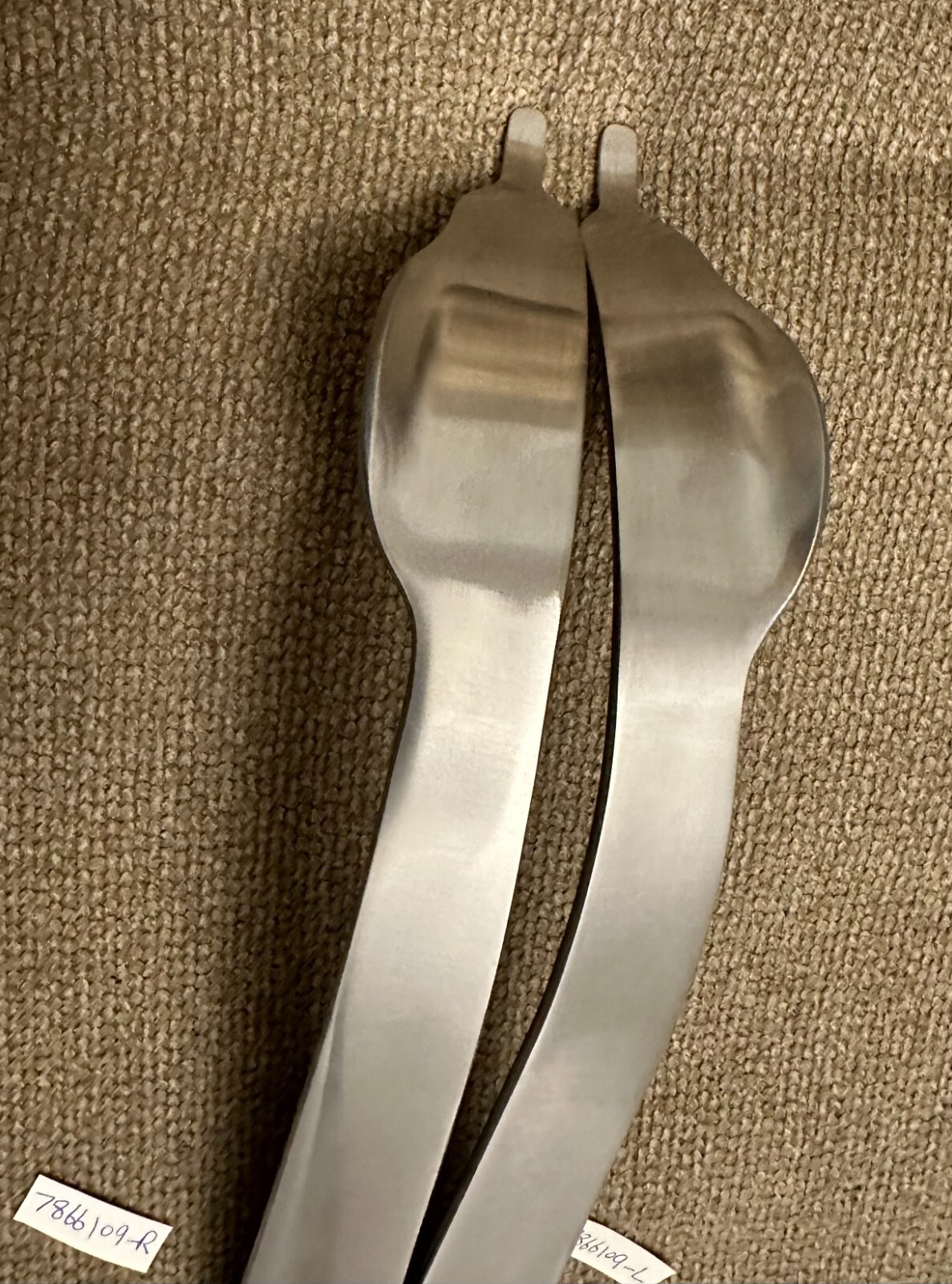 2PCS—FLARED COBRA RETRACTOR LEFT & RIGHT SINGLE/PRONG 15″