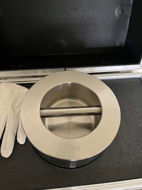 Troemner 20 kg stainless steel Calibration grip weight in Case