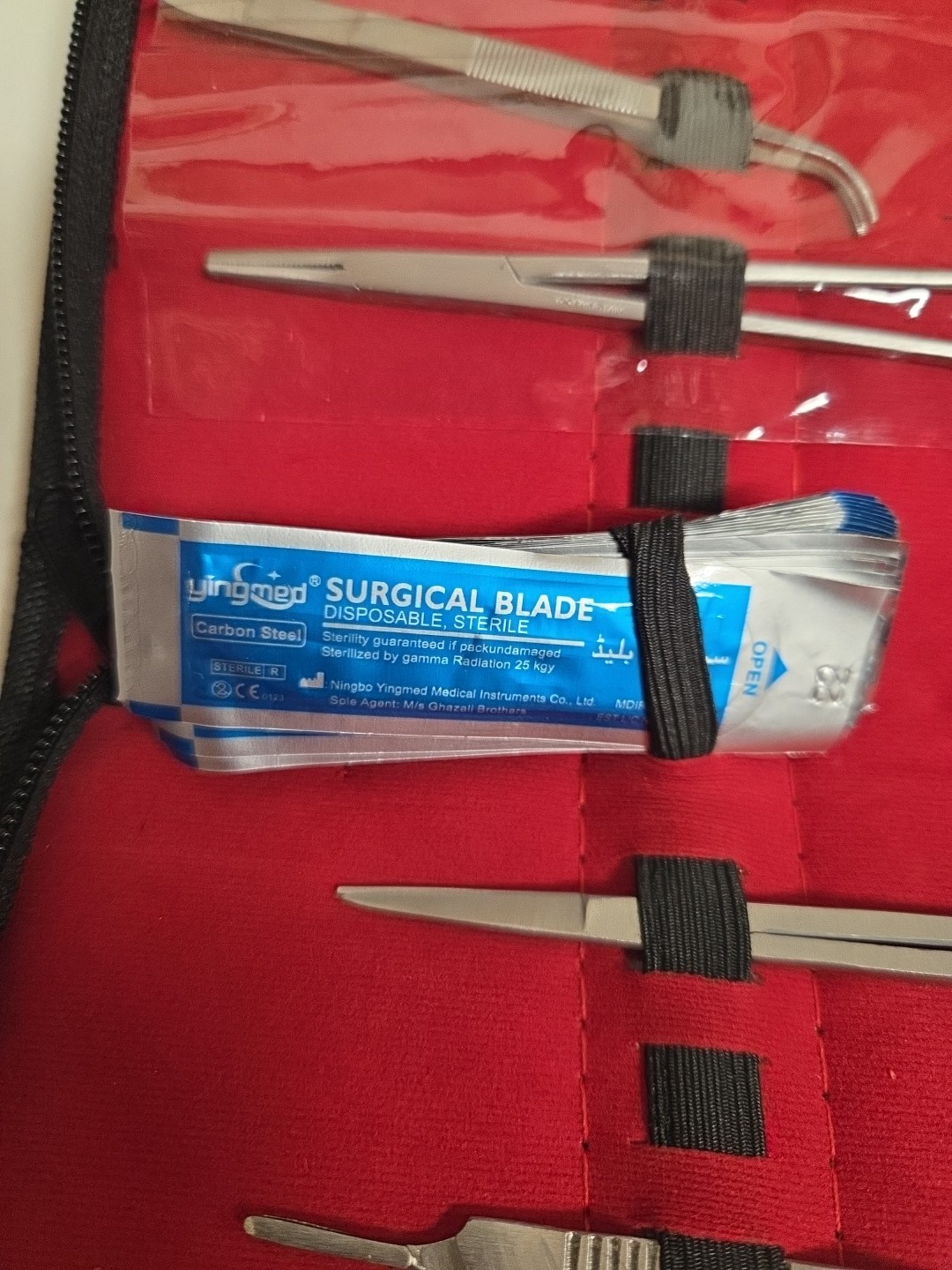 Surgical Dissection Kit In Carrying Case Complete And Compact