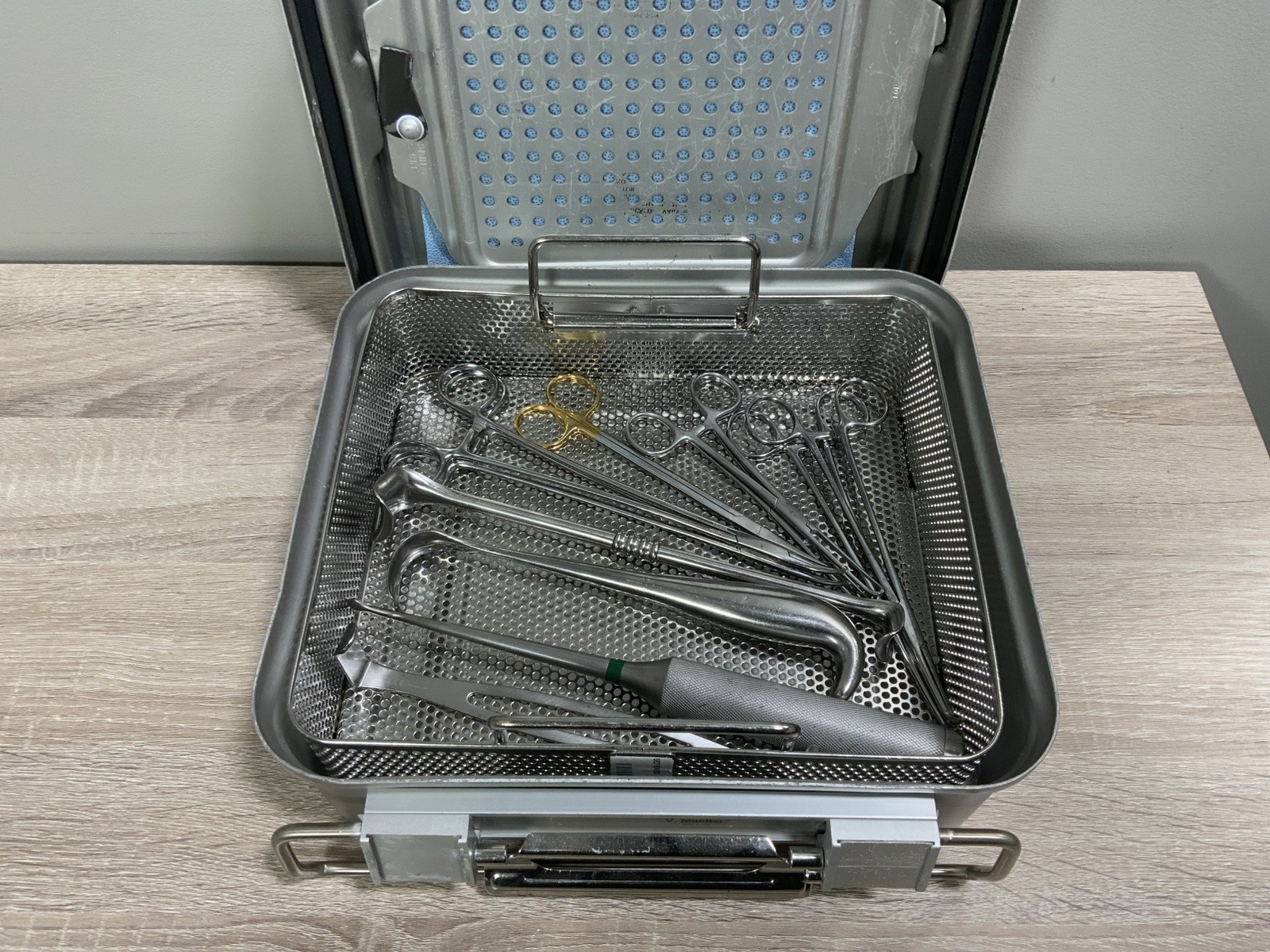 Tendon Repair Surgical Instrument Set
