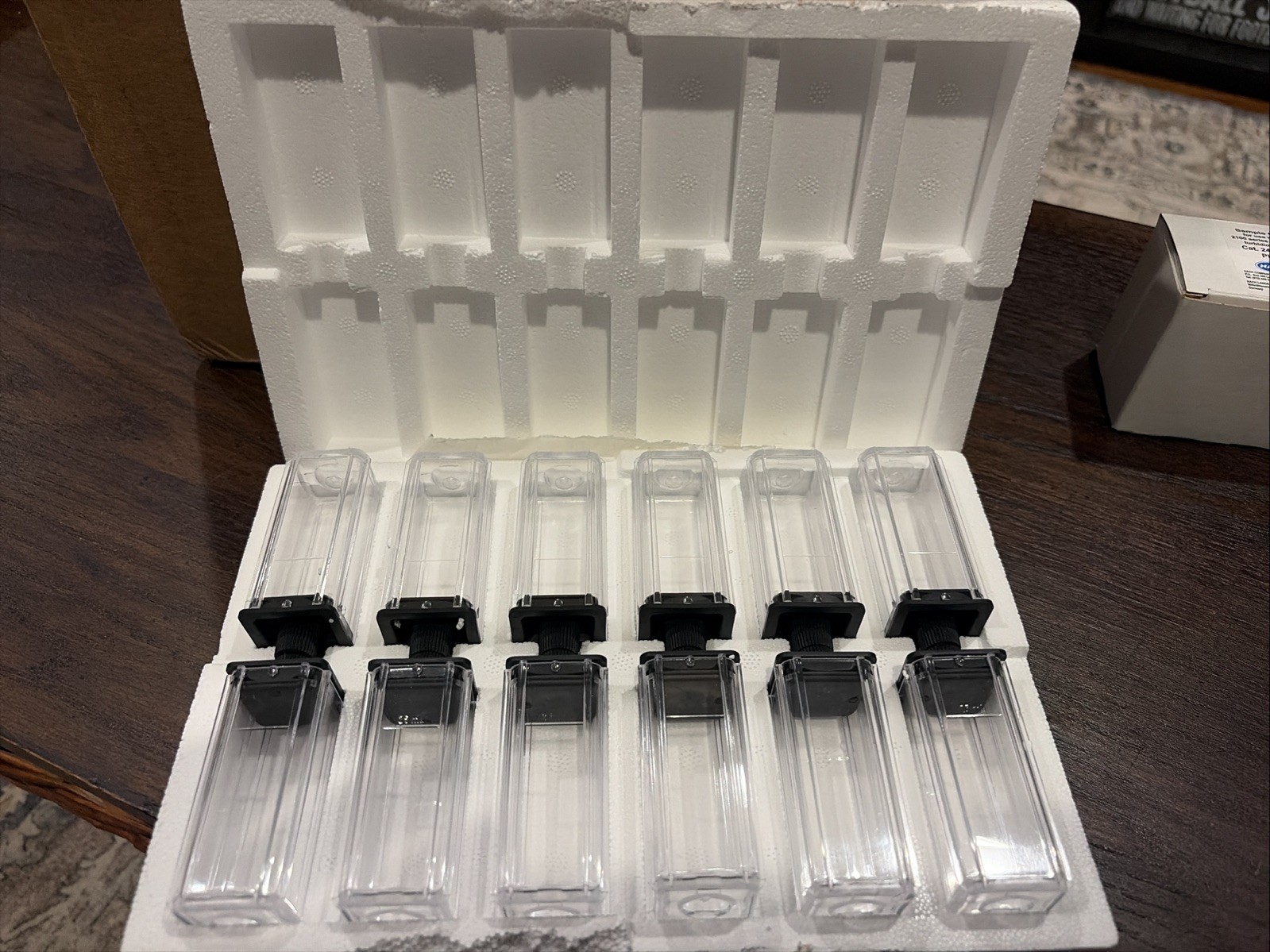 HACH SAMPLE CELLS 1” PK/12 POLYSTYRENE W/25ML MARK&COVER CAT 24102-12