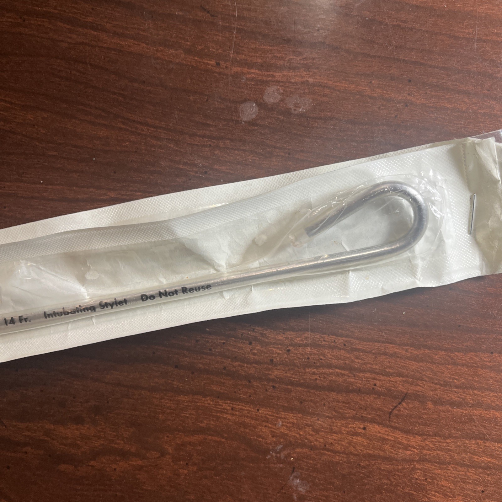 mallinckrodt intubating stylet. Apprx. 13″ long. New in MFG sealed pouch