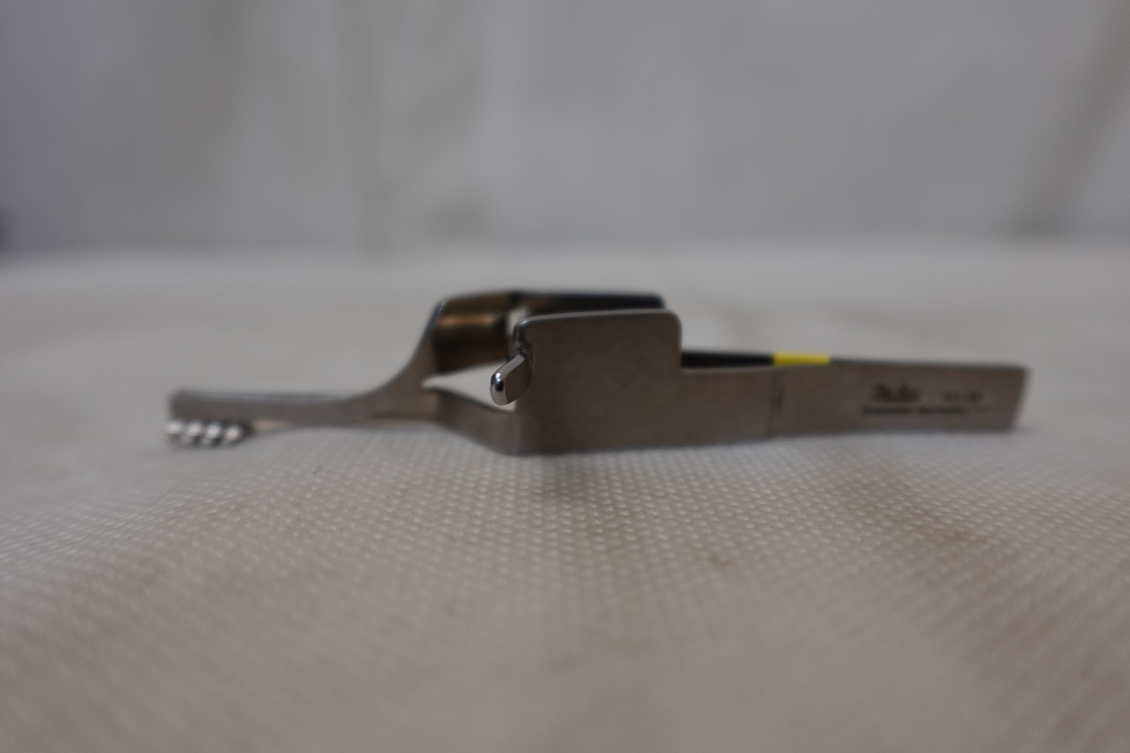 Miltex #11-16 Cross Action Retractor 4″ Blunt Prongs Surgical Germany Stainless