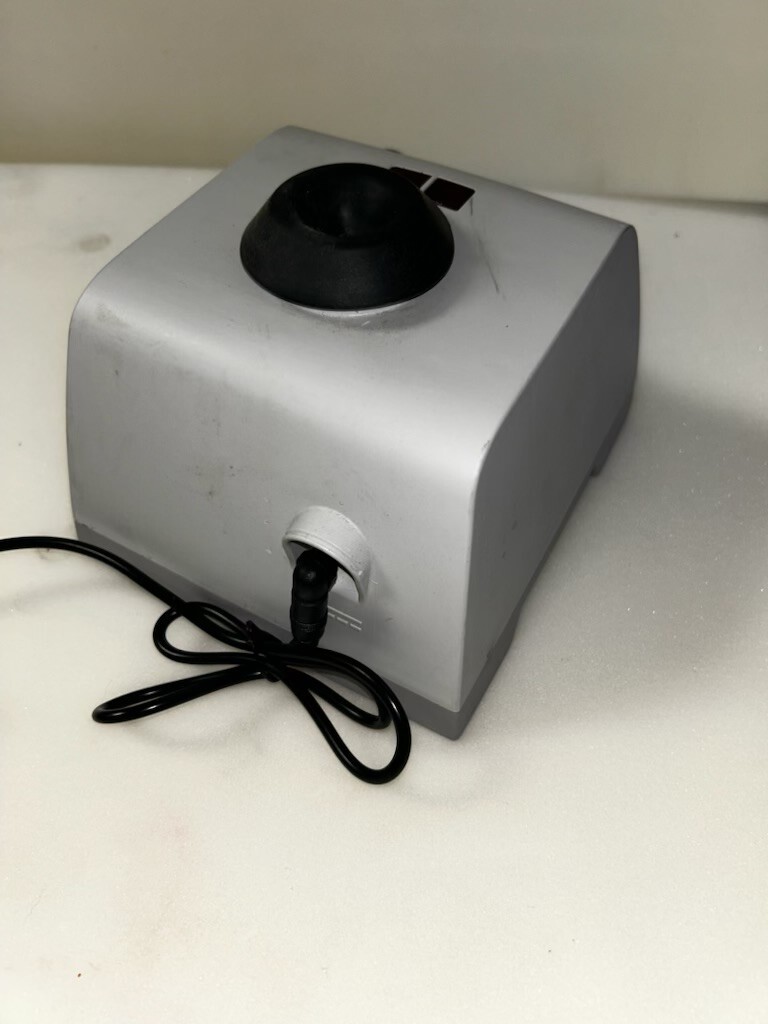 Velp Scientifica F202A0270 TX4 IR Digital Vortex Mixer, 100-240V/50-60Hz – Used