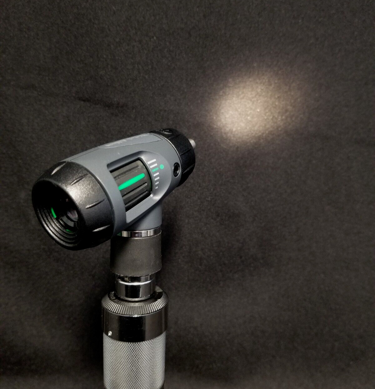 Welch Allyn 3.5v PanOptic Ophthalmoscope Set with MacroView Otoscope