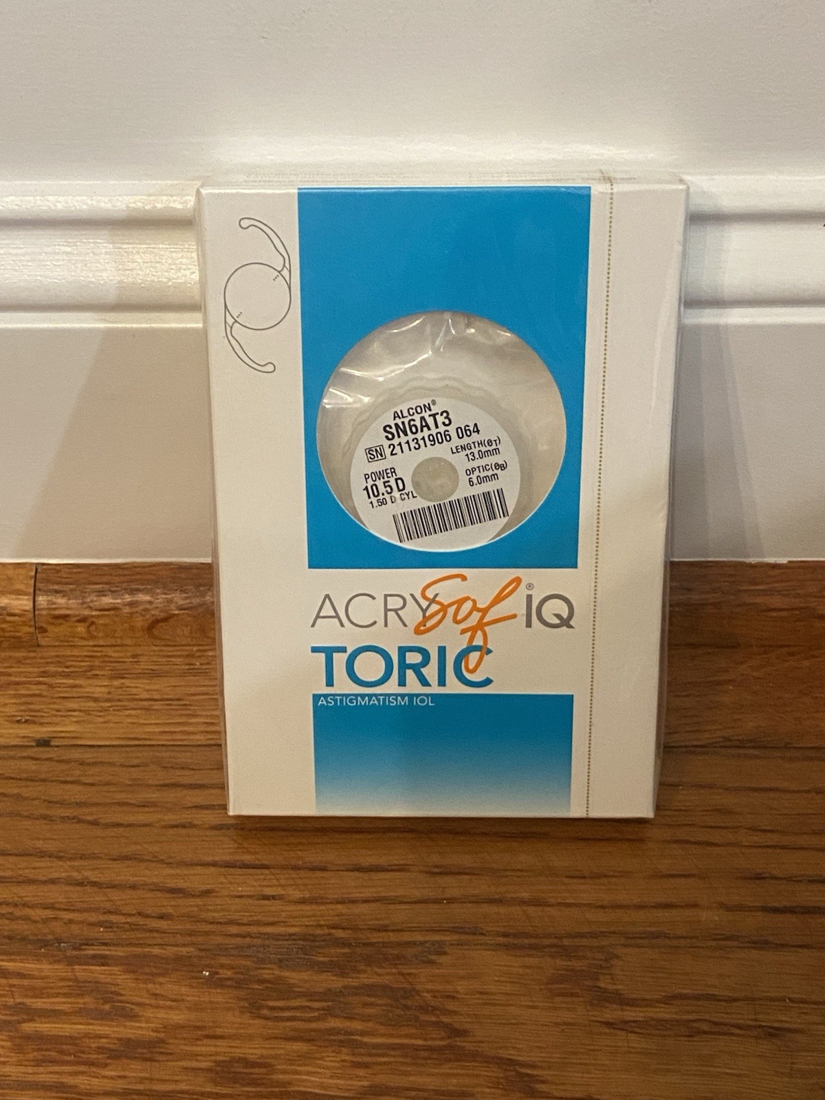 ALCON FOR EYES TORIC ACRYSOF IQ LENGTH 13.0MM OPTIC 6.0MM POWER 10.5 D
