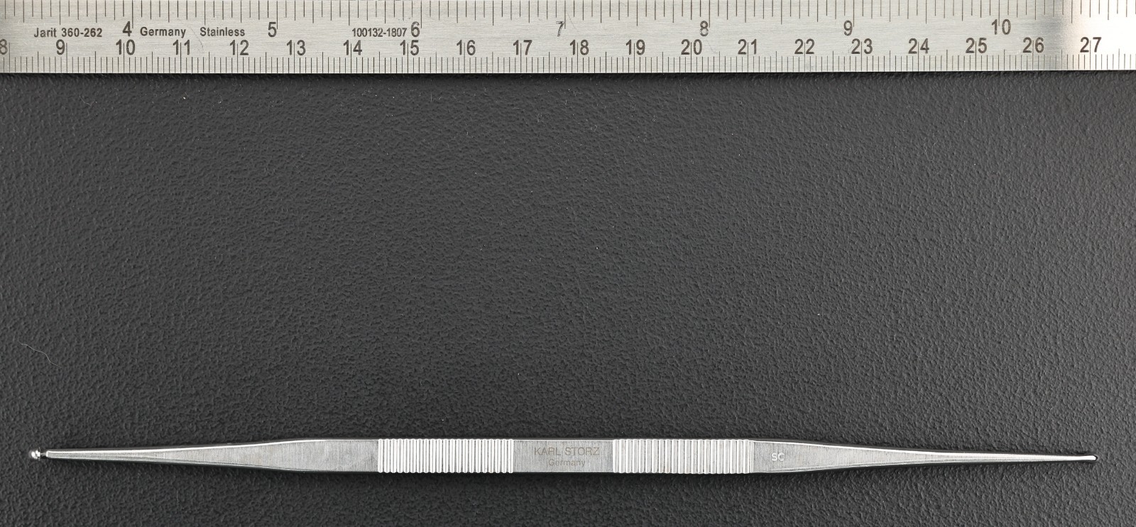 Storz 628720 Curette, Double-Ended, Oval Cup, Semi-Sharp, Sharp, Angled, 7-3/8″
