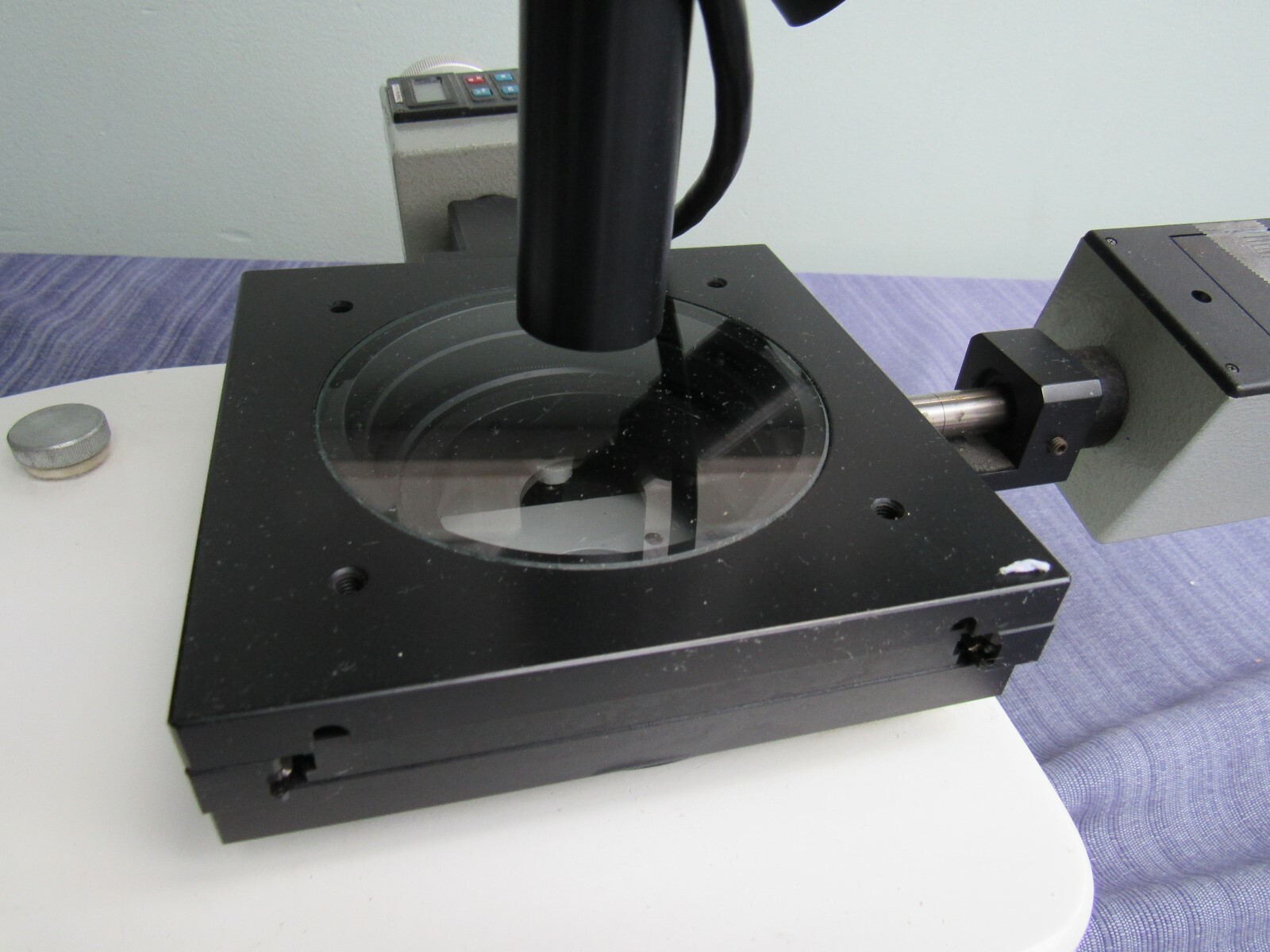 Vision Engineering Stereo Dynascope with stand, 4 optics.