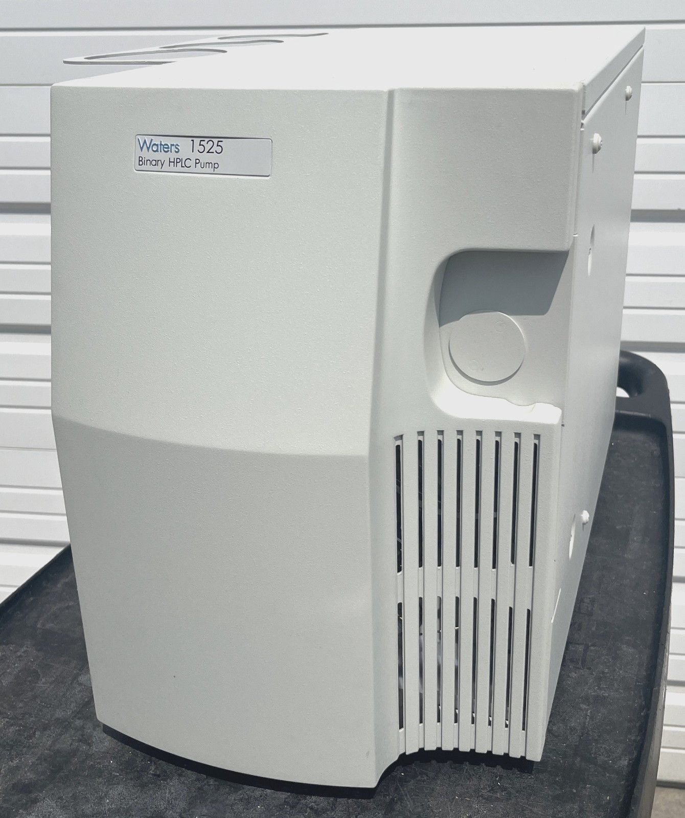 Waters 1525 Binary HPLC Pump 186001525 120-240Vac 50/60Hz Power Tested