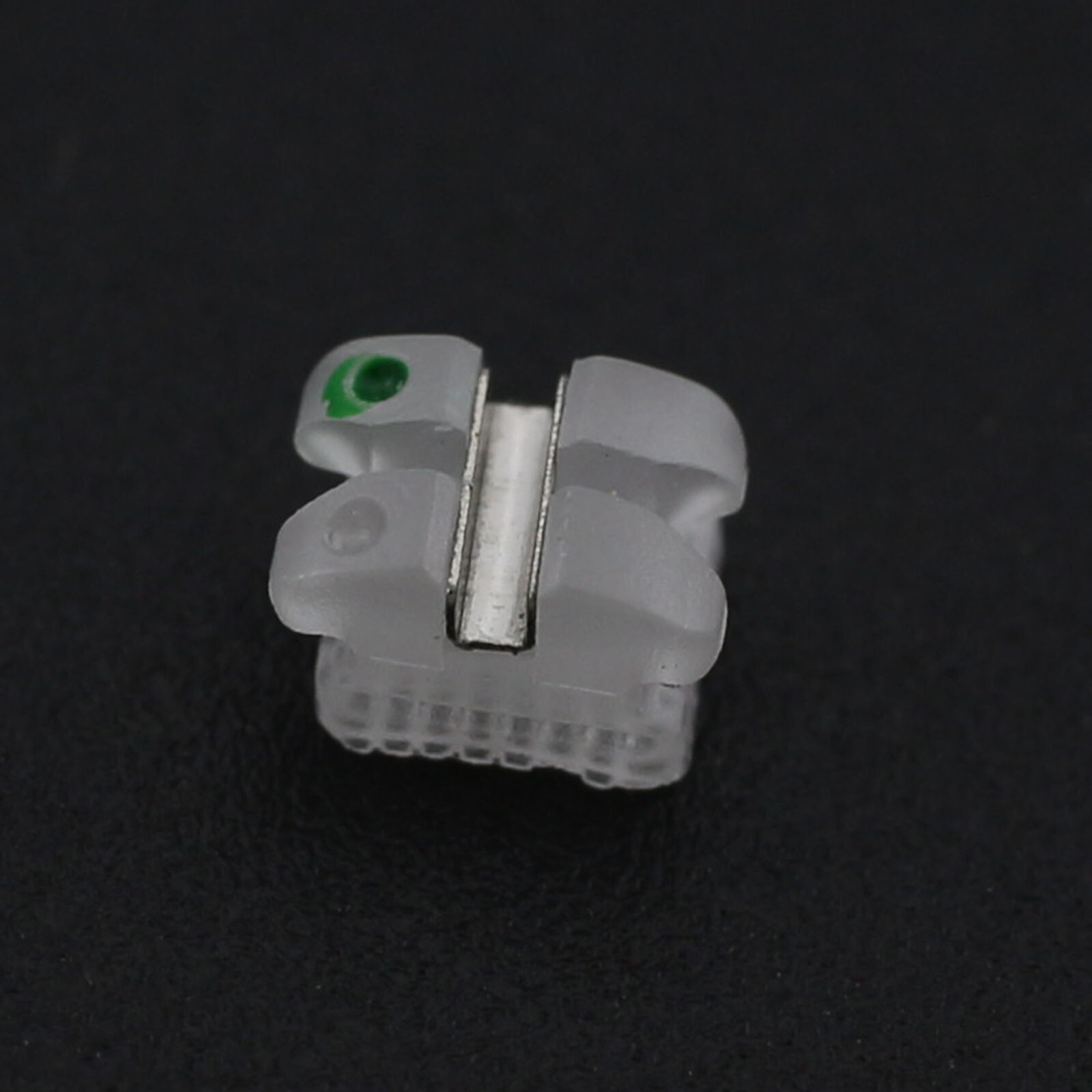 Dental Orthodontic Ceramic Brackets Braces MBT 022 3 Hooks 3M Clarity Aesthetics