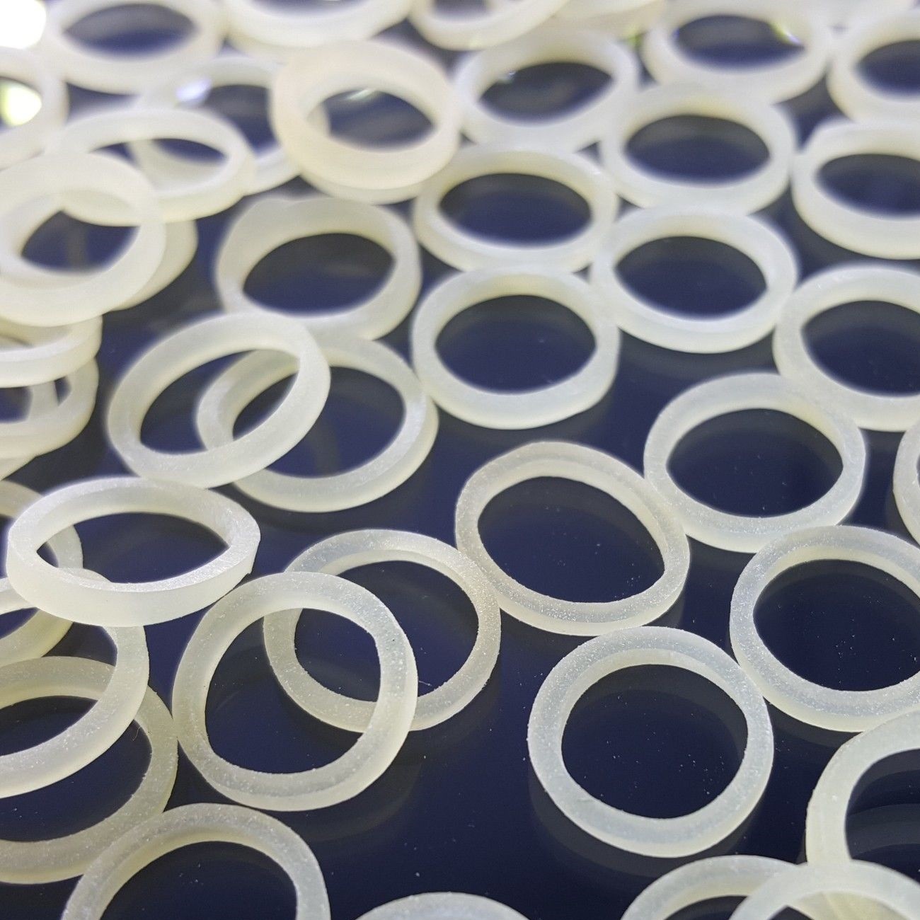 100x Dental Orthodontics Elastic Teeth Rubber Bands for Braces 3.5oz Force 3/16″