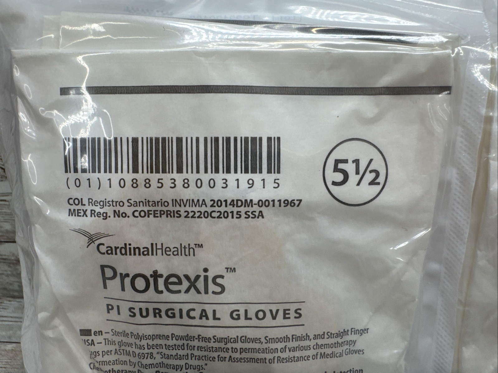 Protexis PI Surgical Gloves Cardinal Health, *22 Pair* Size: 5.5 *See Date*