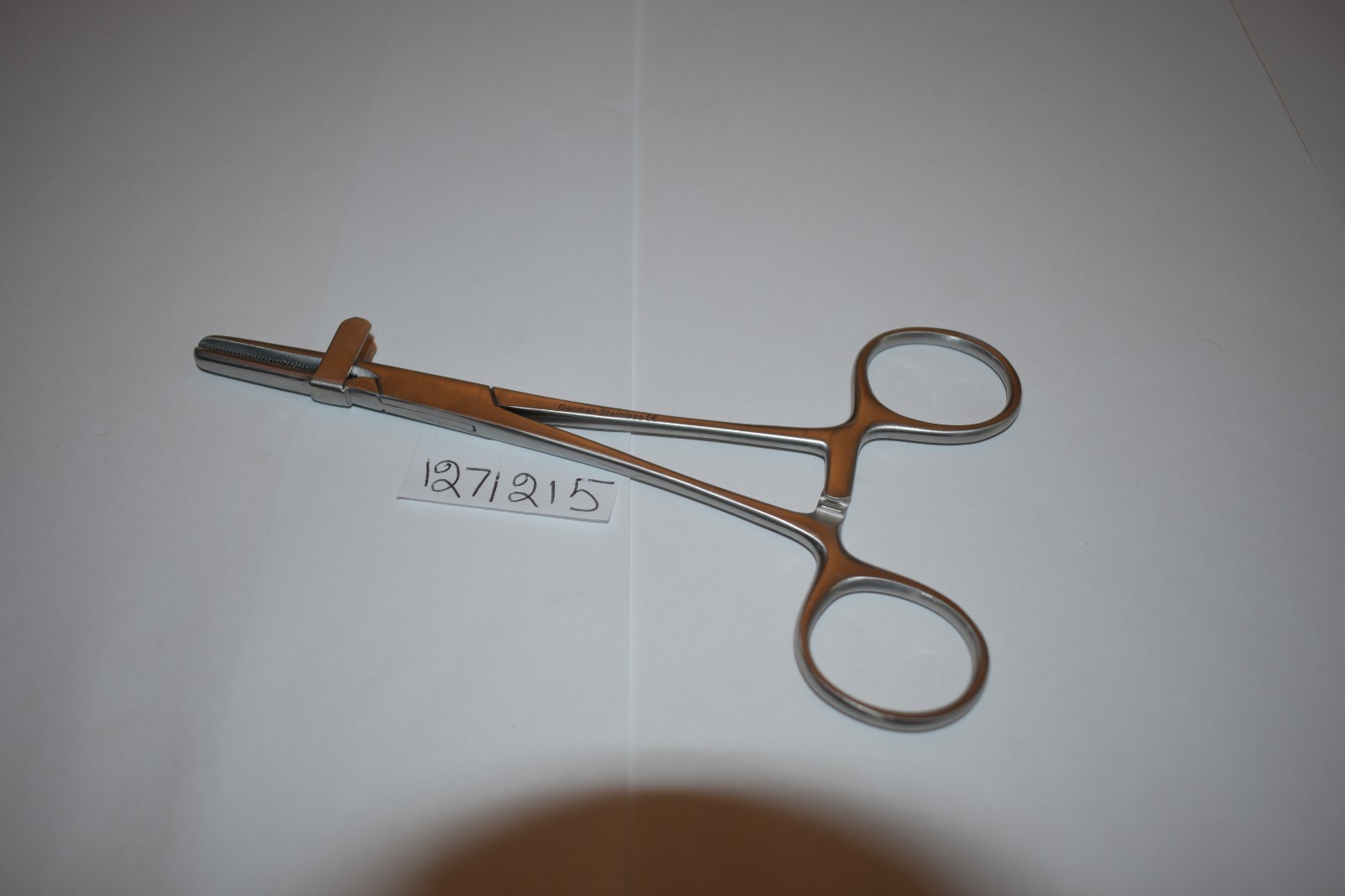TUBING CLAMP W/PROTECTOR CROSS SERRATED 5-1/2″