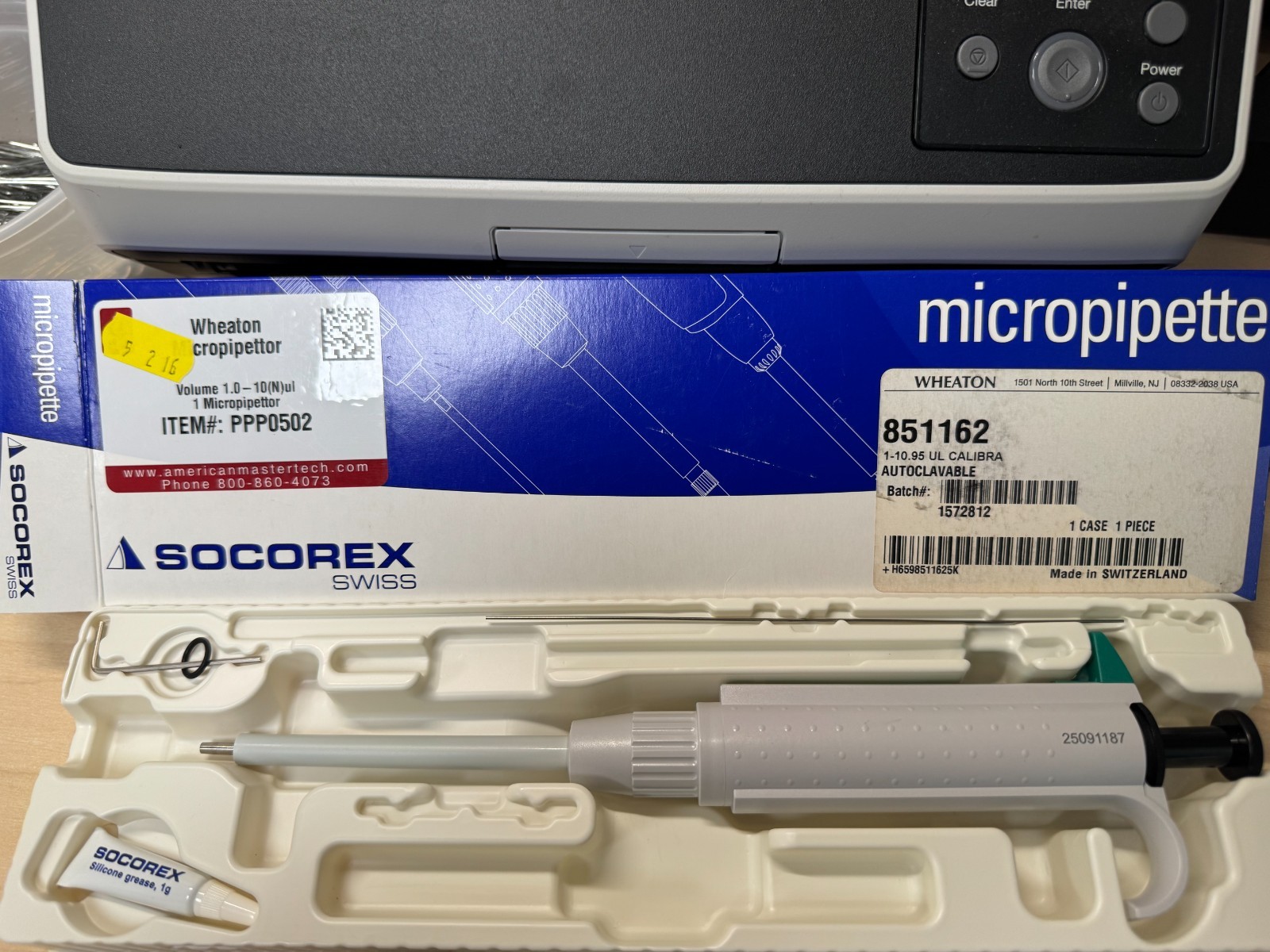 NEW WHEATON DIGITAL AUTOCLAVABLE CALIBRA MICROPIPETTE 851162 1-10 .95UL open box