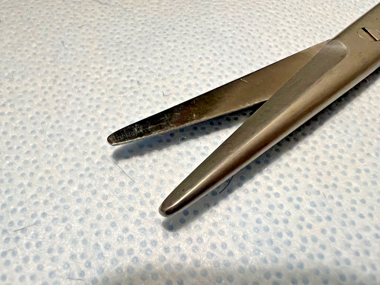 Jarit 099-210 Straight Mayo Scissor Beveled Blade, 3.7mm Tips X 6-3/4″ Length
