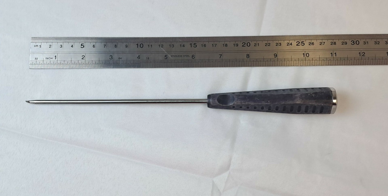 Linvatec 8204, 90-degree Microfracture Awl