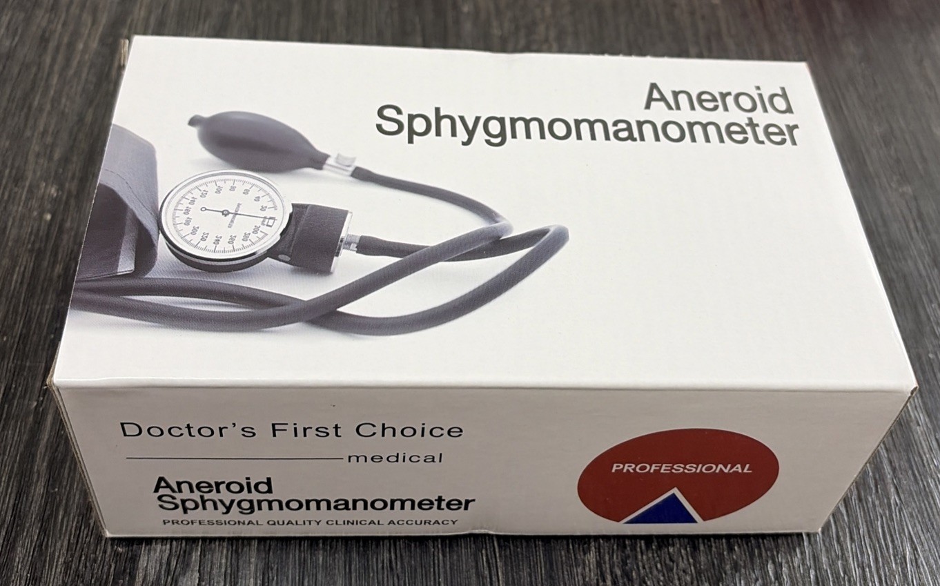 Manual Blood Pressure Monitor Kit Adult Arm with Stethoscope Portable Case NEW