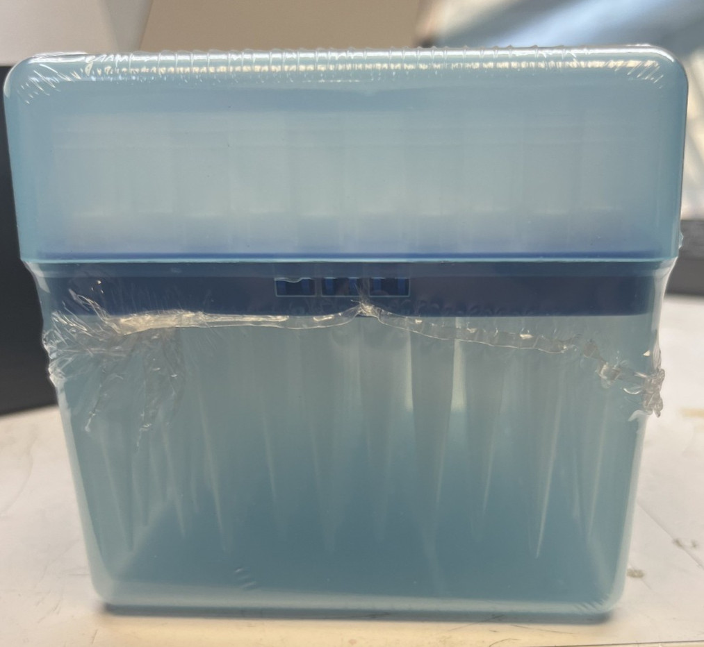 Axygen Filter Pipette Tips 100–1000µL Sterile Racked 10×100 TF-1000-L-R-S