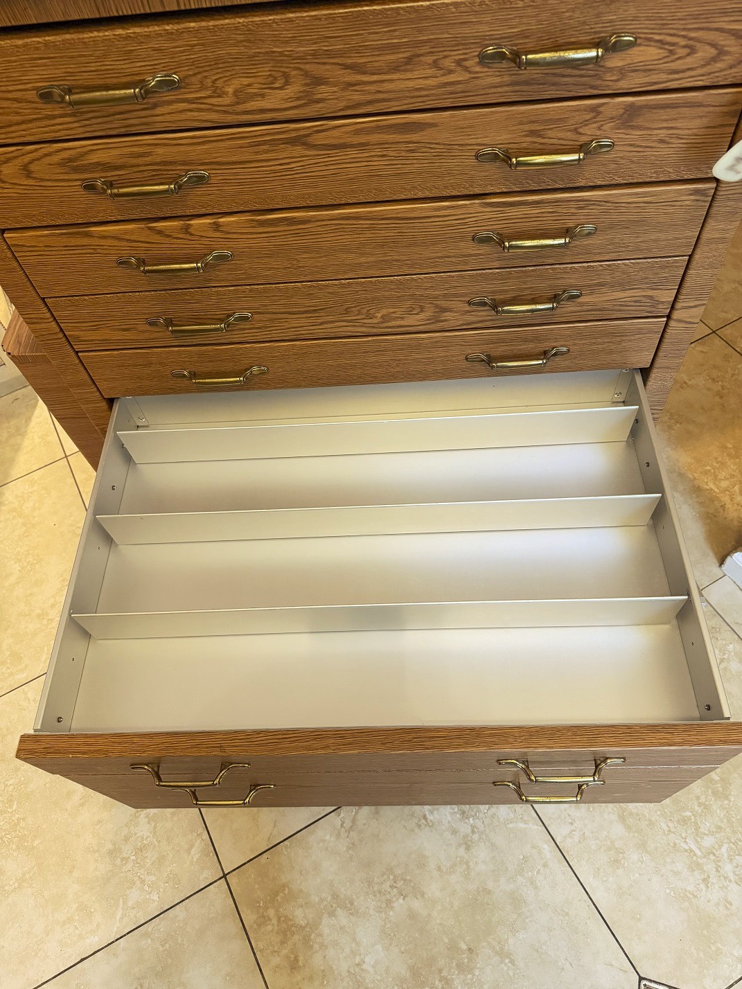 Capsa VM4-AP Medication Cart (7 Drawers)