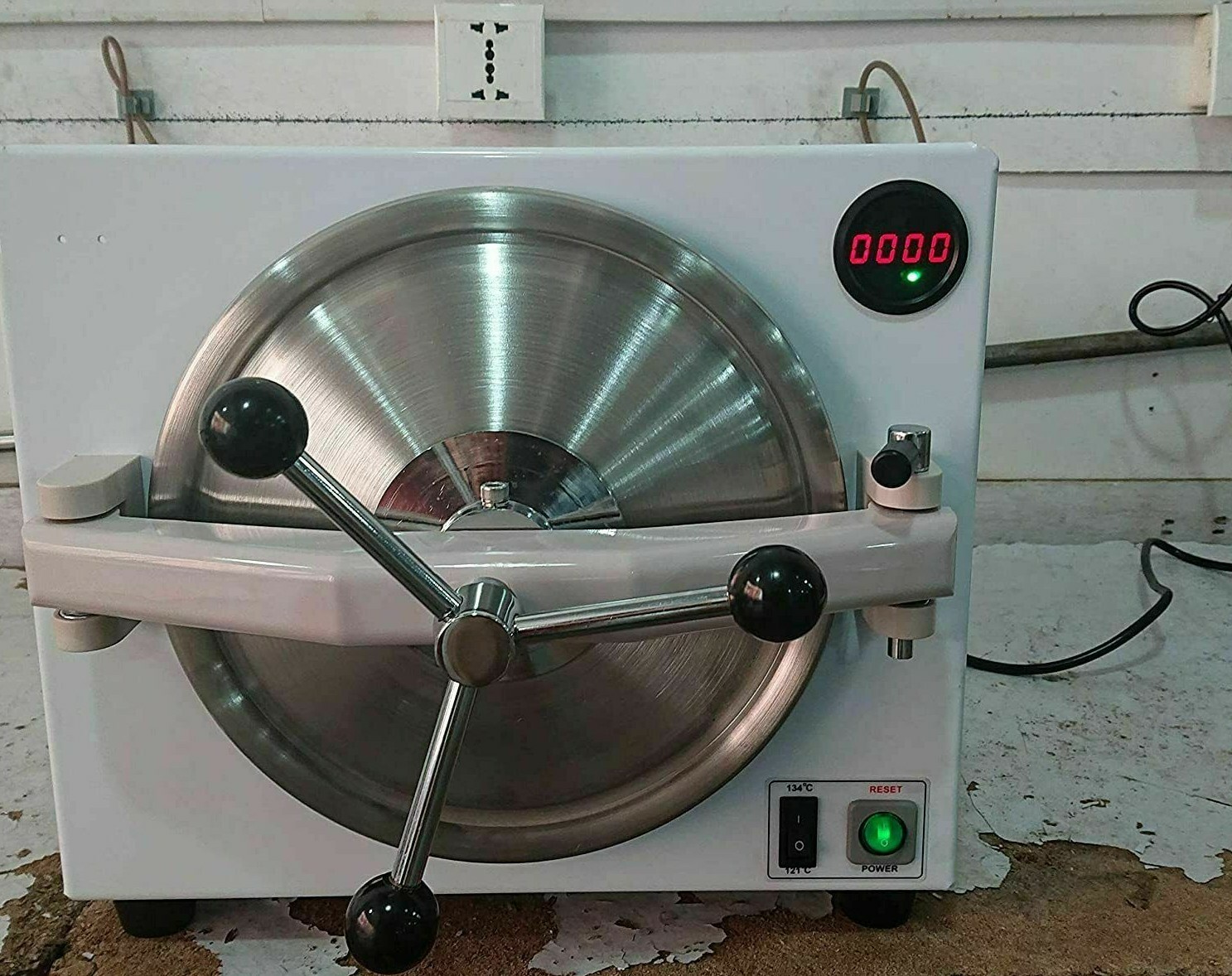 18L Dental Autoclave Steam Sterilizer Sterilization Equipment USA
