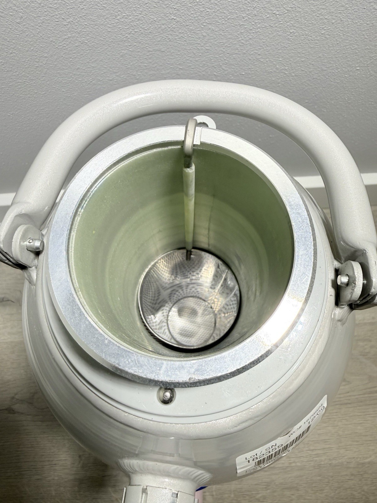 Taylor Wharton CX100 dewar Dry Shipper canister Cryo Express (CX) canister