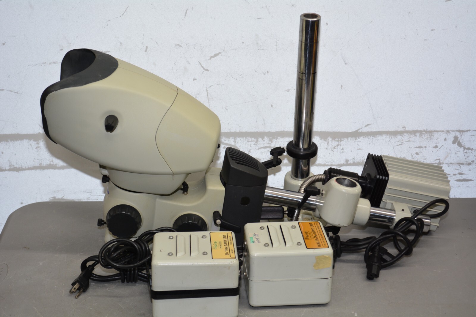 ^ Vision Engineering Cobra Stereo Zoom Microscope #X2152