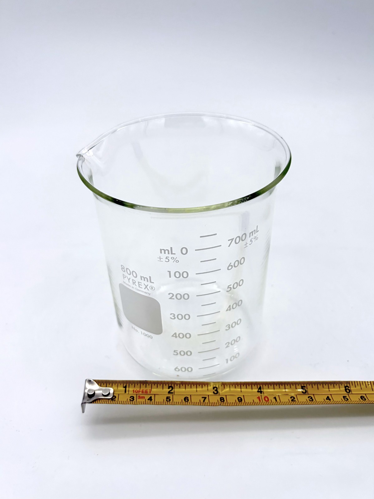 800ml PYREX Glass Beaker, Griffin Low Form, Graduated