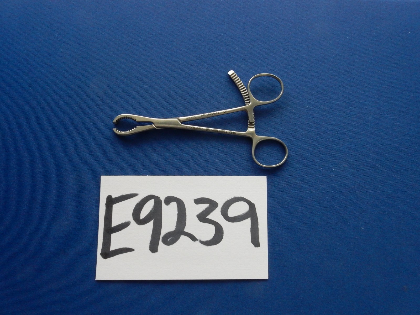Arthrex AR-18700-46 Lobster Clamp Mini