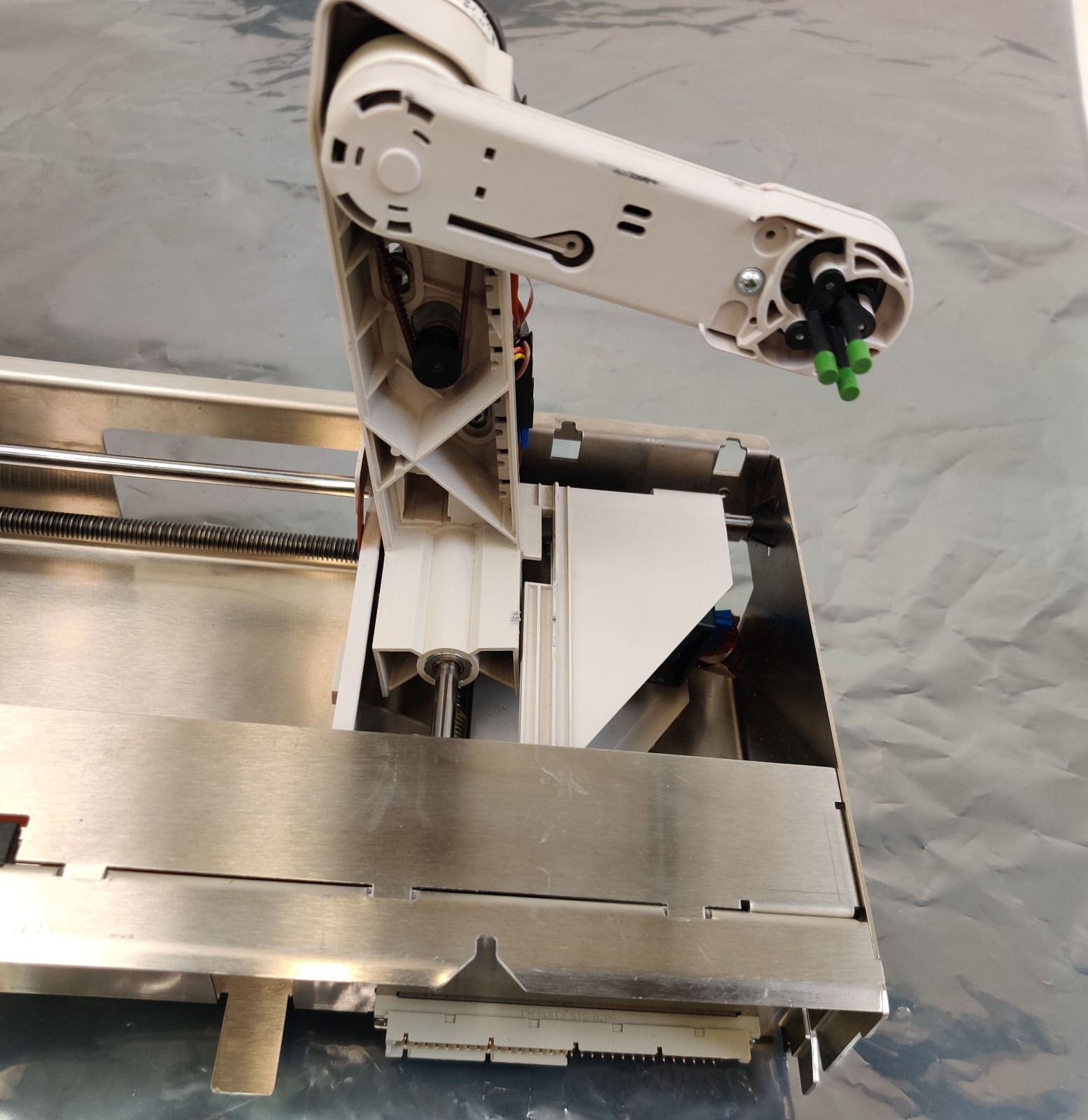 Agilent G1329-60009 Sample Transport Arm Assy w G1313-89701 Motor