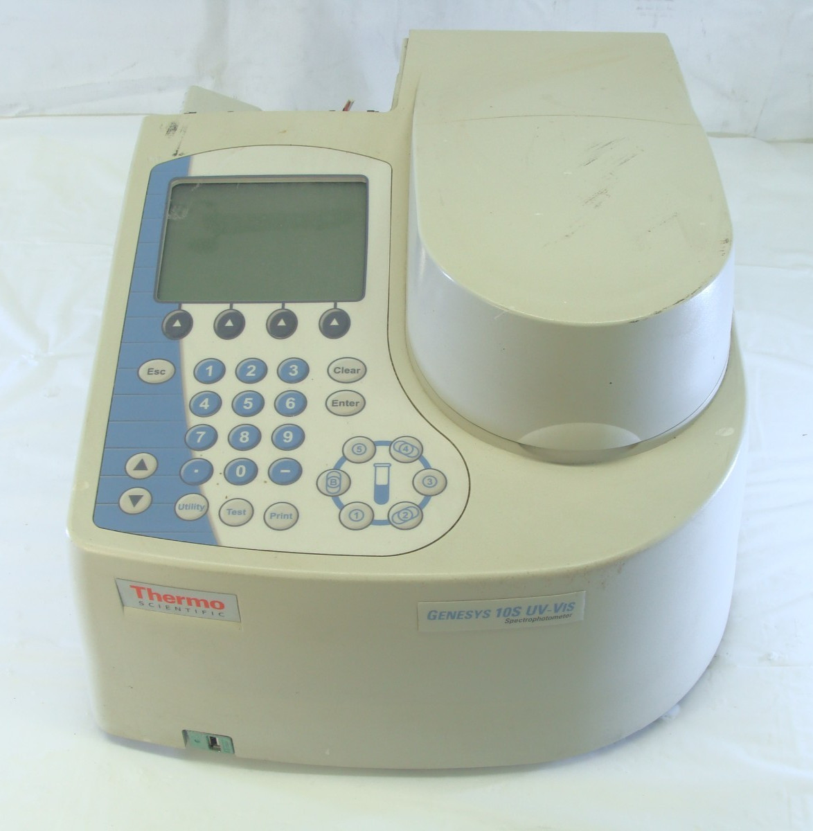 Thermo Scientific GENESYS 10S UV-VIS Spectrophotometer, For Parts/Repair