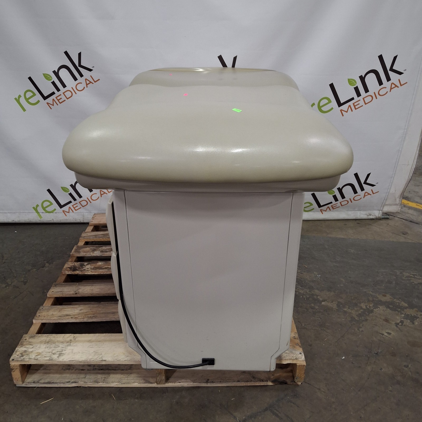 Midmark 604 Manual Examination Table