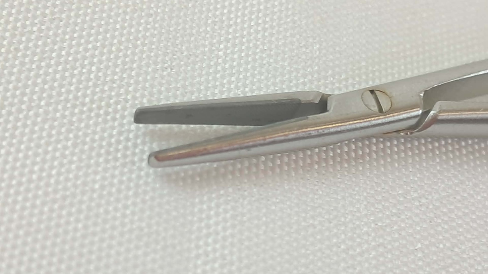 V. Mueller VM61-2502 Castroviejo Needle Holder 5.5″ Straight TC Jaws Locking