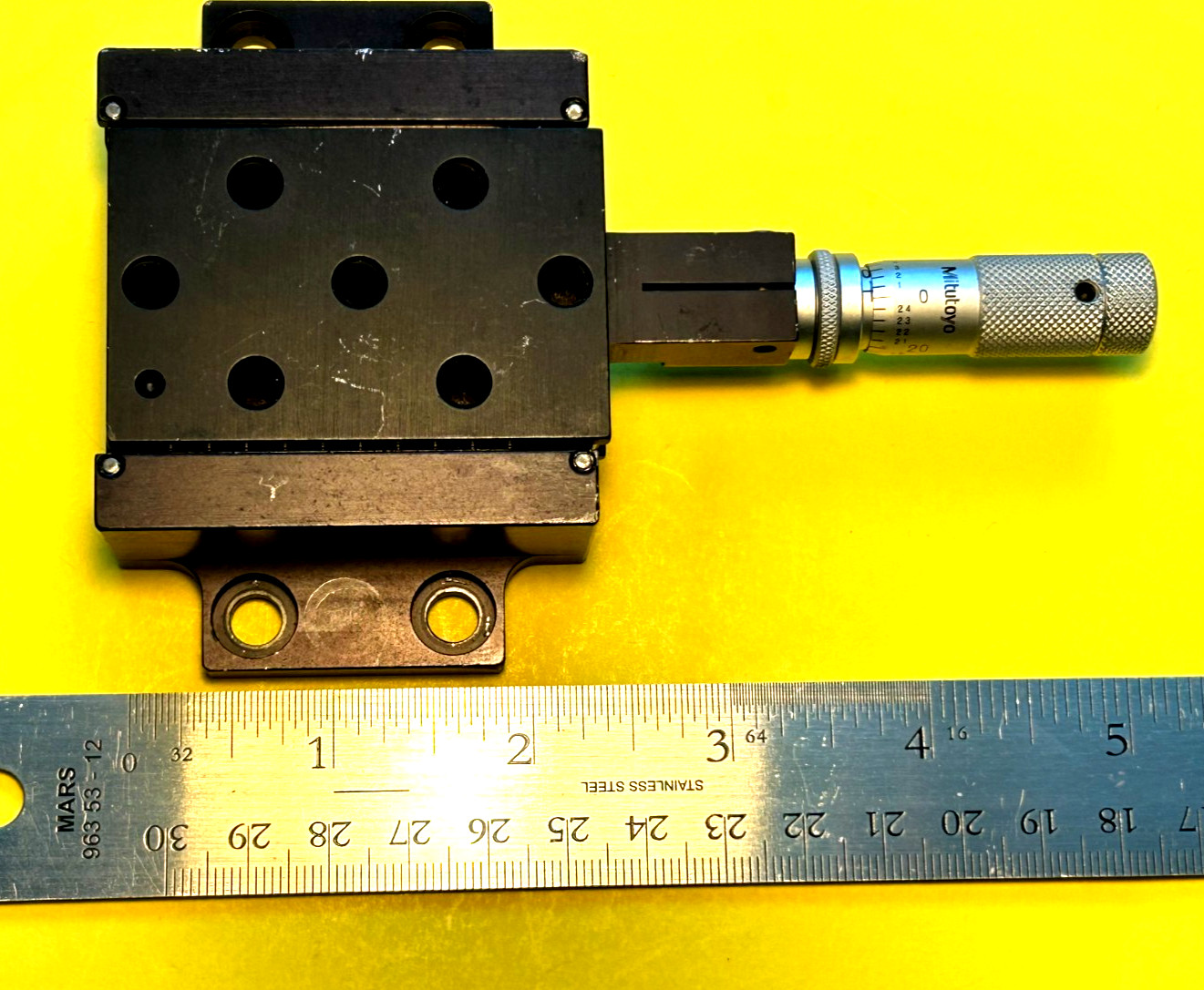 High quality Newport M-469A Linear stage 40 mm x 60mm, Mitsubishi micrometer
