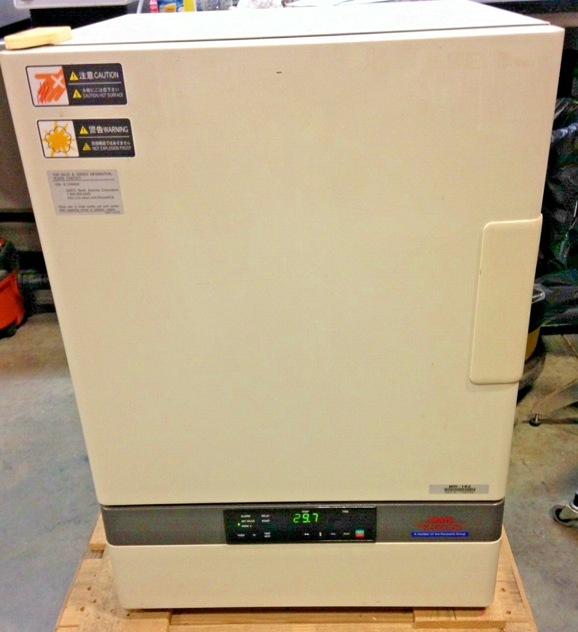 Sanyo MIR-162 Gravity Convection Incubator